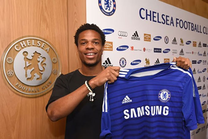 Loic Remy từng chơi cho Chelsea
