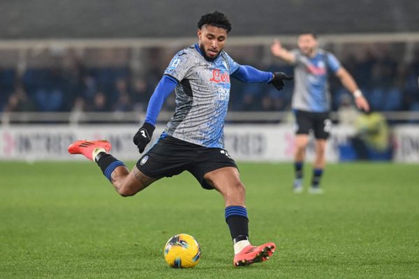 MU is About to Complete Buying Midfielder Deal!